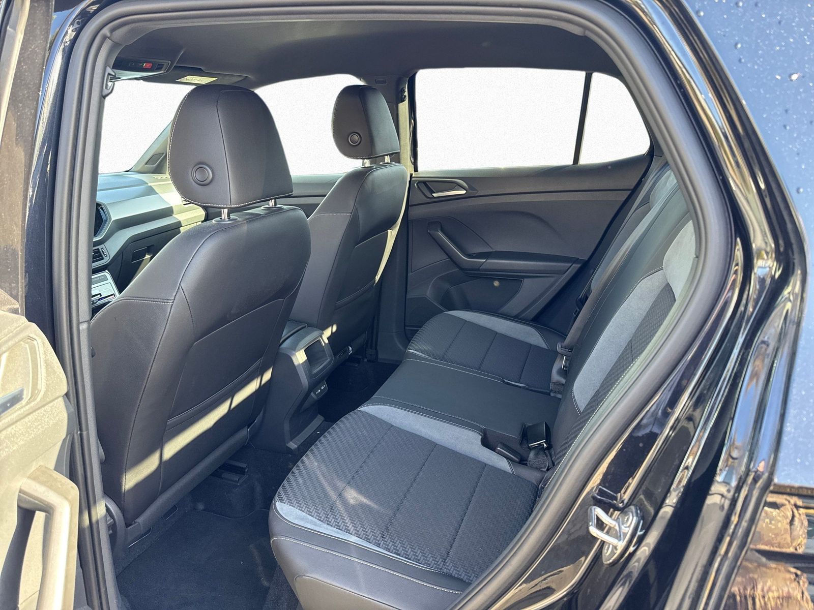 Volkswagen T-Cross - Bild 15