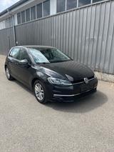 Volkswagen Golf 1.6 TDI Comfortline Navi/SHZ/PDC/ACC 