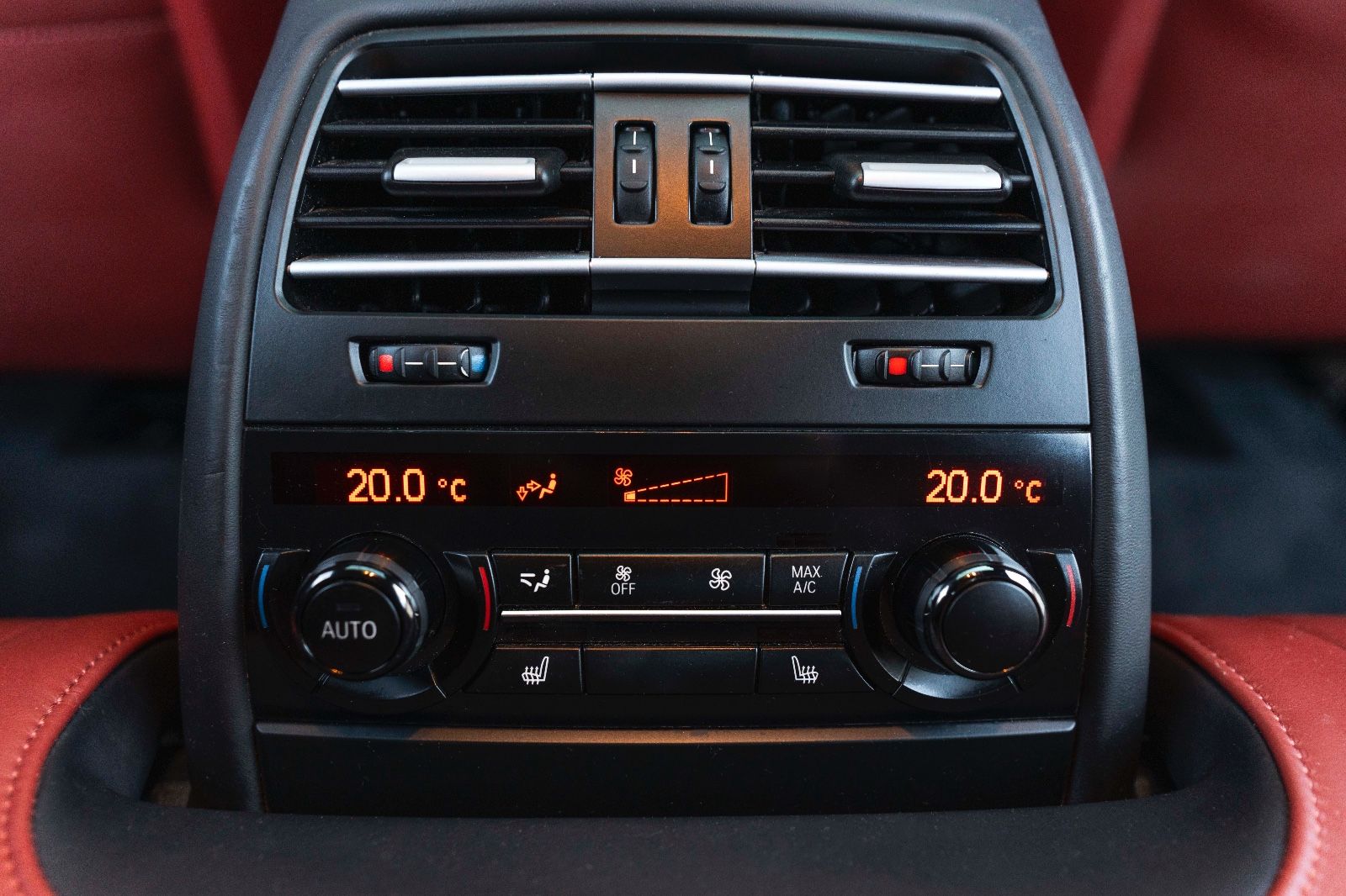 Fahrzeugabbildung BMW 640i GC M-SPORTPAKET HUD H&K LED KAM ALC TOTW