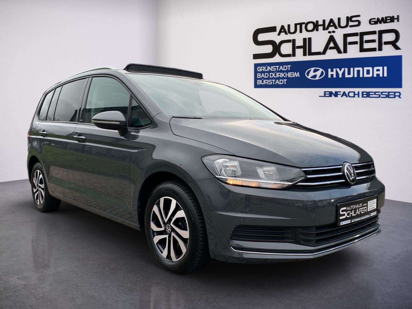 Fahrzeugabbildung Volkswagen Touran 2.0 TDI Active Navi Panorama Dach