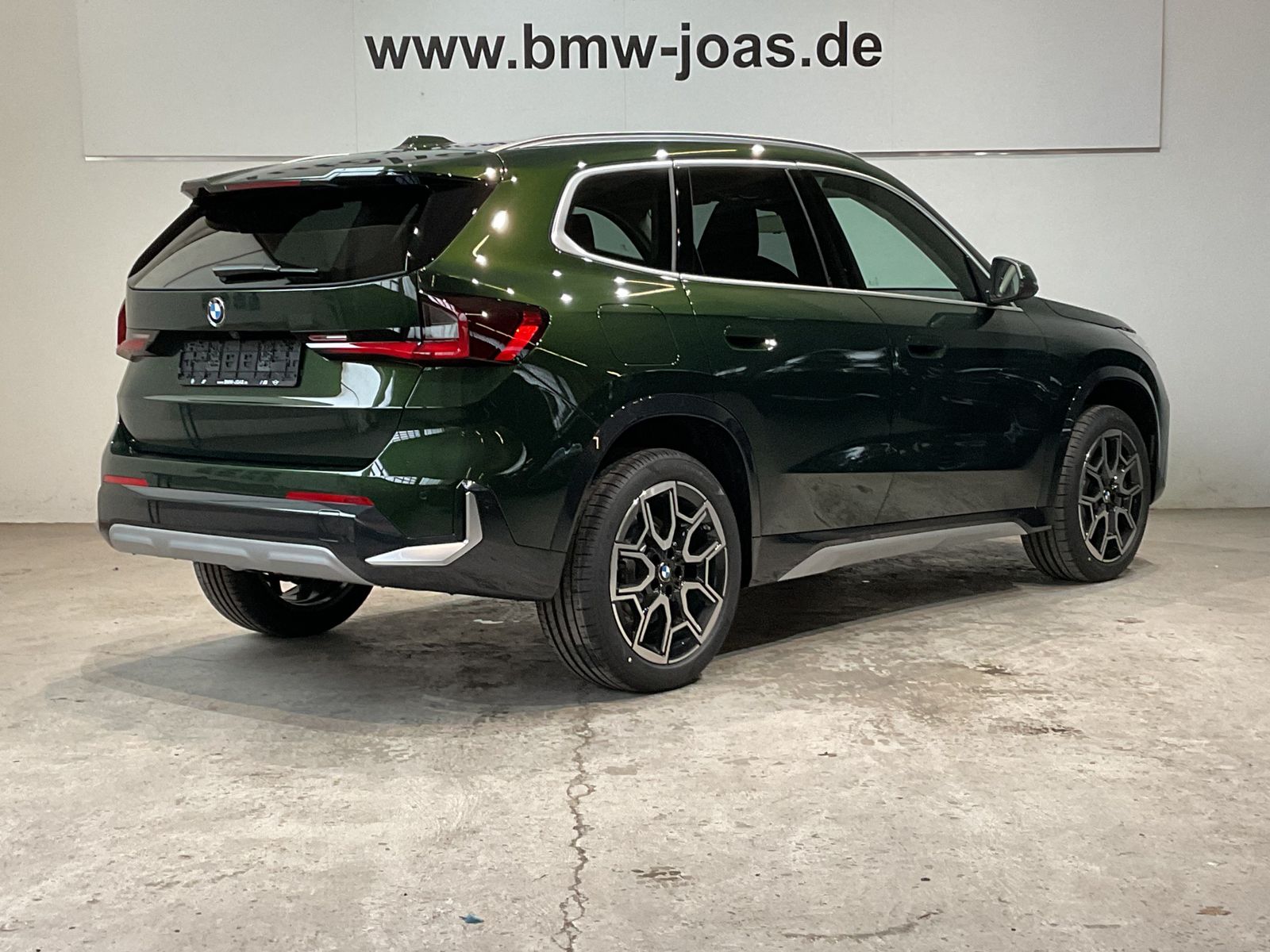 Fahrzeugabbildung BMW X1 sDrive20i AHK, Panorama Glasdach, Komfortzuga