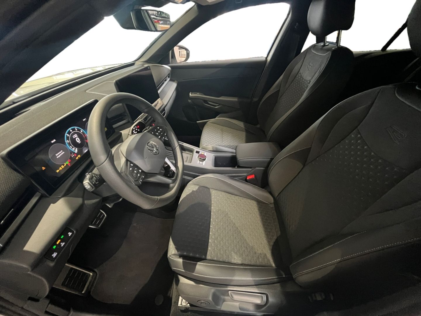 Volkswagen T-Roc - Bild 9