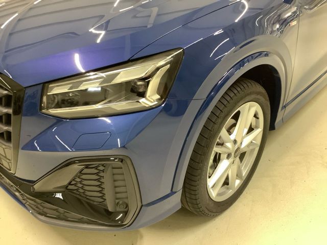 Q2 S line 35 TFSI 110 kW S tronic,Matrix LED,AHZ