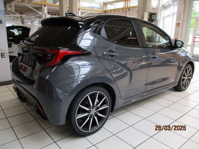 Fahrzeugabbildung Toyota Yaris Hybrid GR Sport