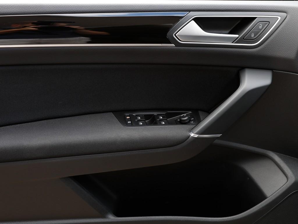 Volkswagen Touran Highline 1.5 TSI DSG AHK, Panoramadach, N, миниатюра 14
