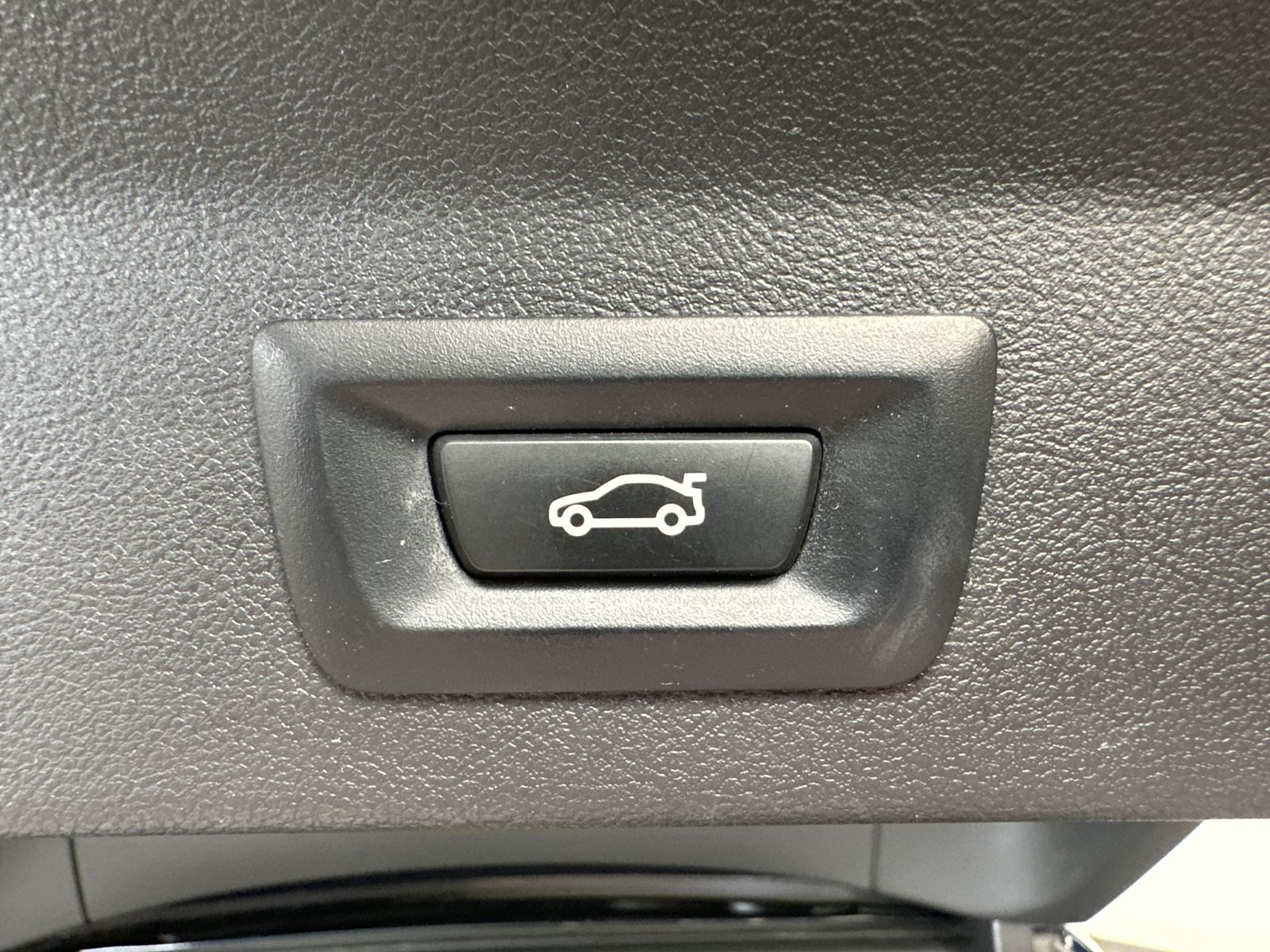 Fahrzeugabbildung BMW X3 xDrive20d M-Sport NAV+LED+PANORAMA+HIFI+VCOCK