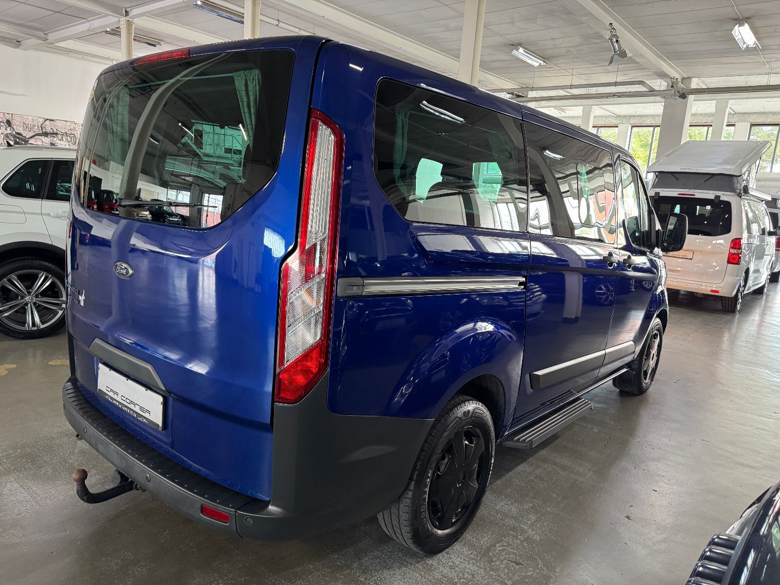 Fahrzeugabbildung Ford TOURNEO CUSTOM 2.2 TDCI WESTFALIA EUROLINE STHD