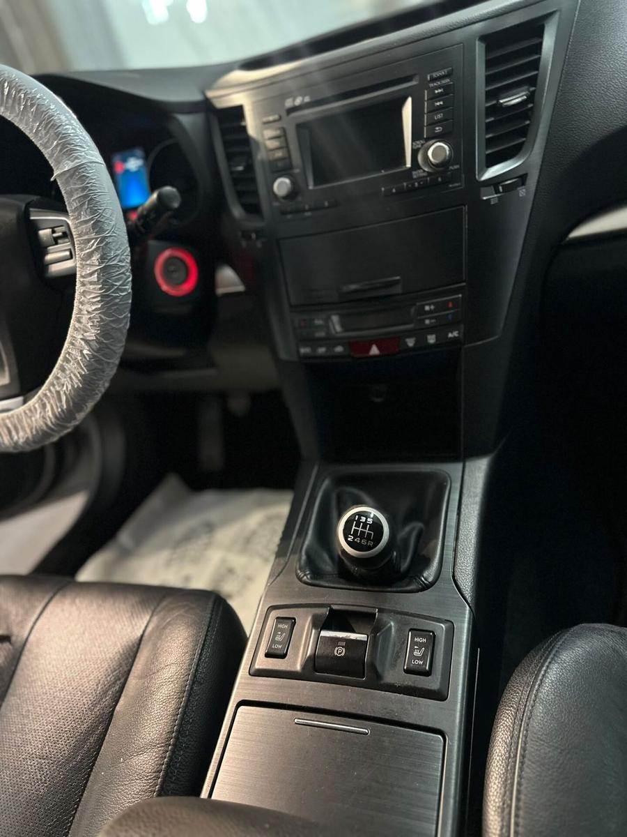 Subaru Outback 2014 — photo 12