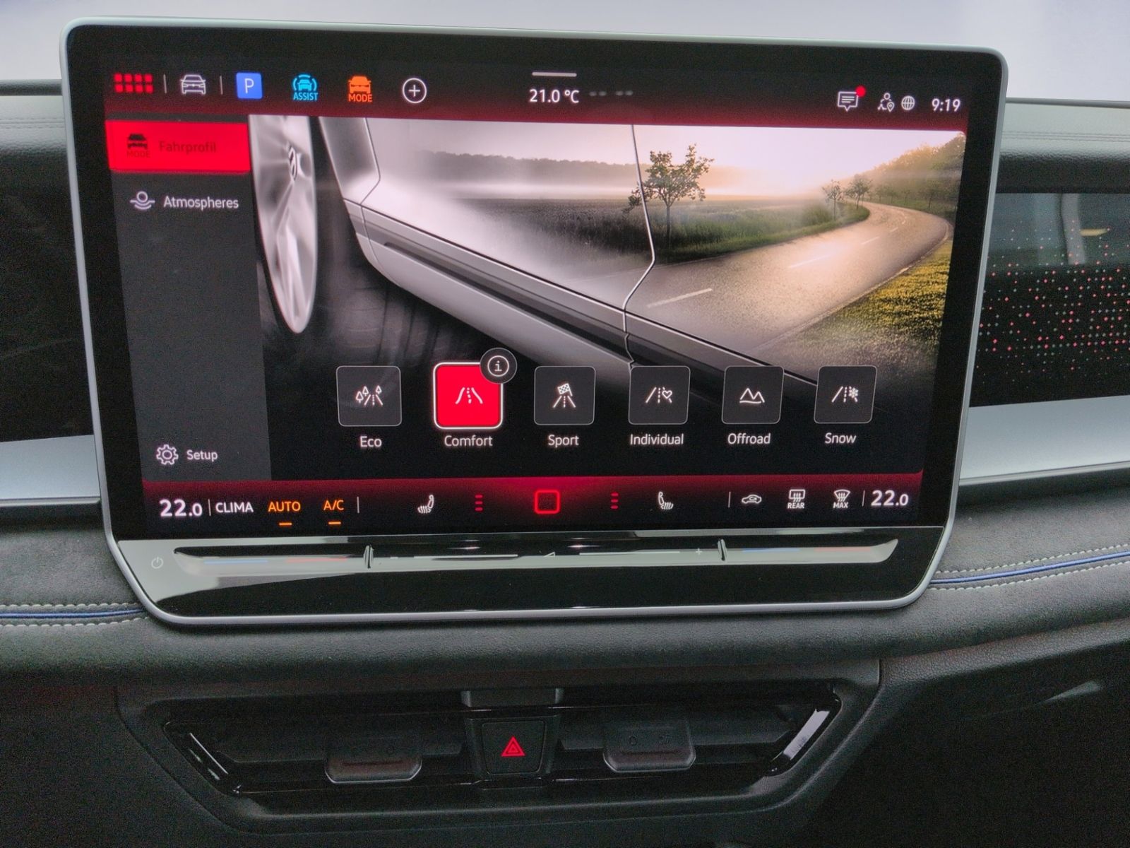 Tayron R-Line 2.0 TDI 4MO DSG AHK+STHZ+BLACK+HuD