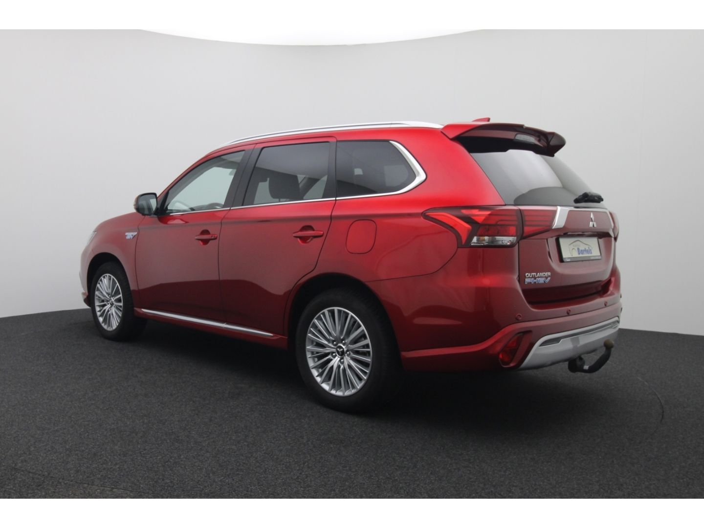 Fahrzeugabbildung Mitsubishi Plug-in Hybrid Outlander PHEV 2.4 Plus 4WD ACC,