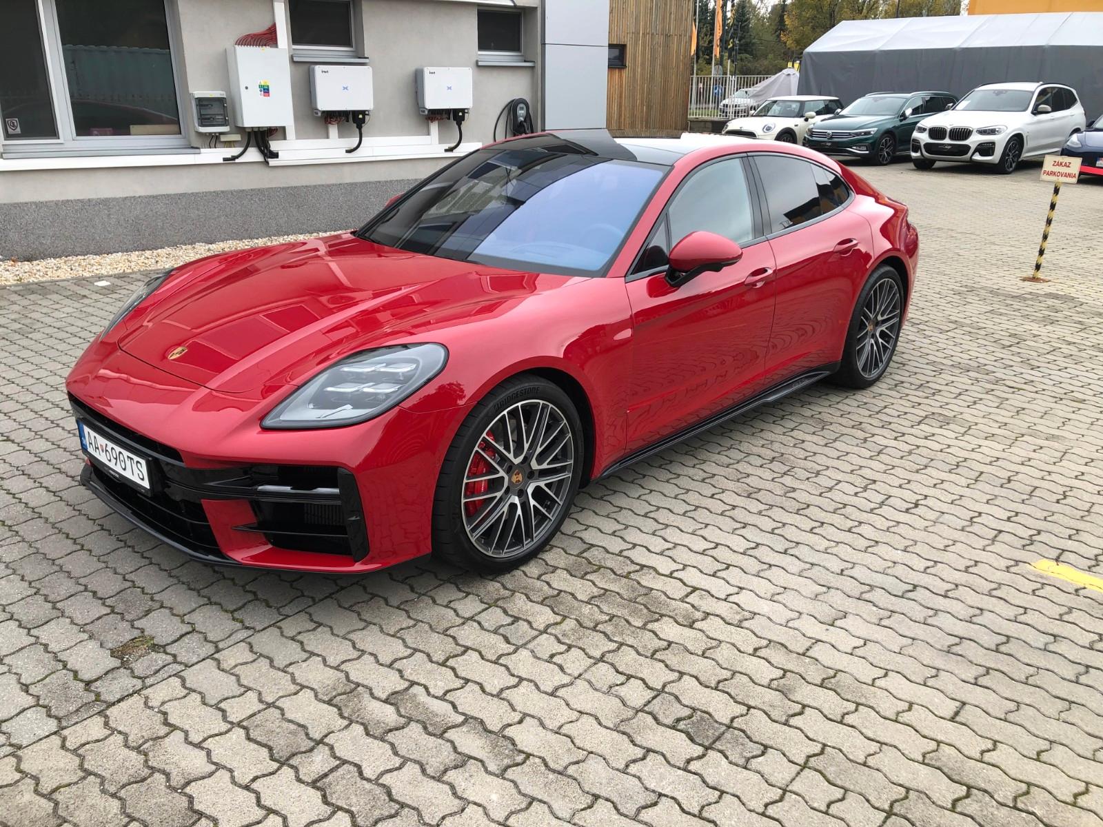 Porsche Panamera GTS