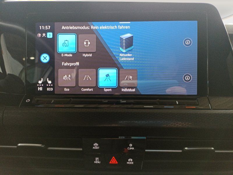 Fahrzeugabbildung Volkswagen Golf VIII  1.4 eHybrid DSG GTE