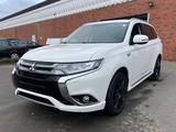 Mitsubishi Plug-in Hybrid Outlander 4WD *Keyless*Leder* - Mitsubishi Plug-in Hybrid Outlander SUV