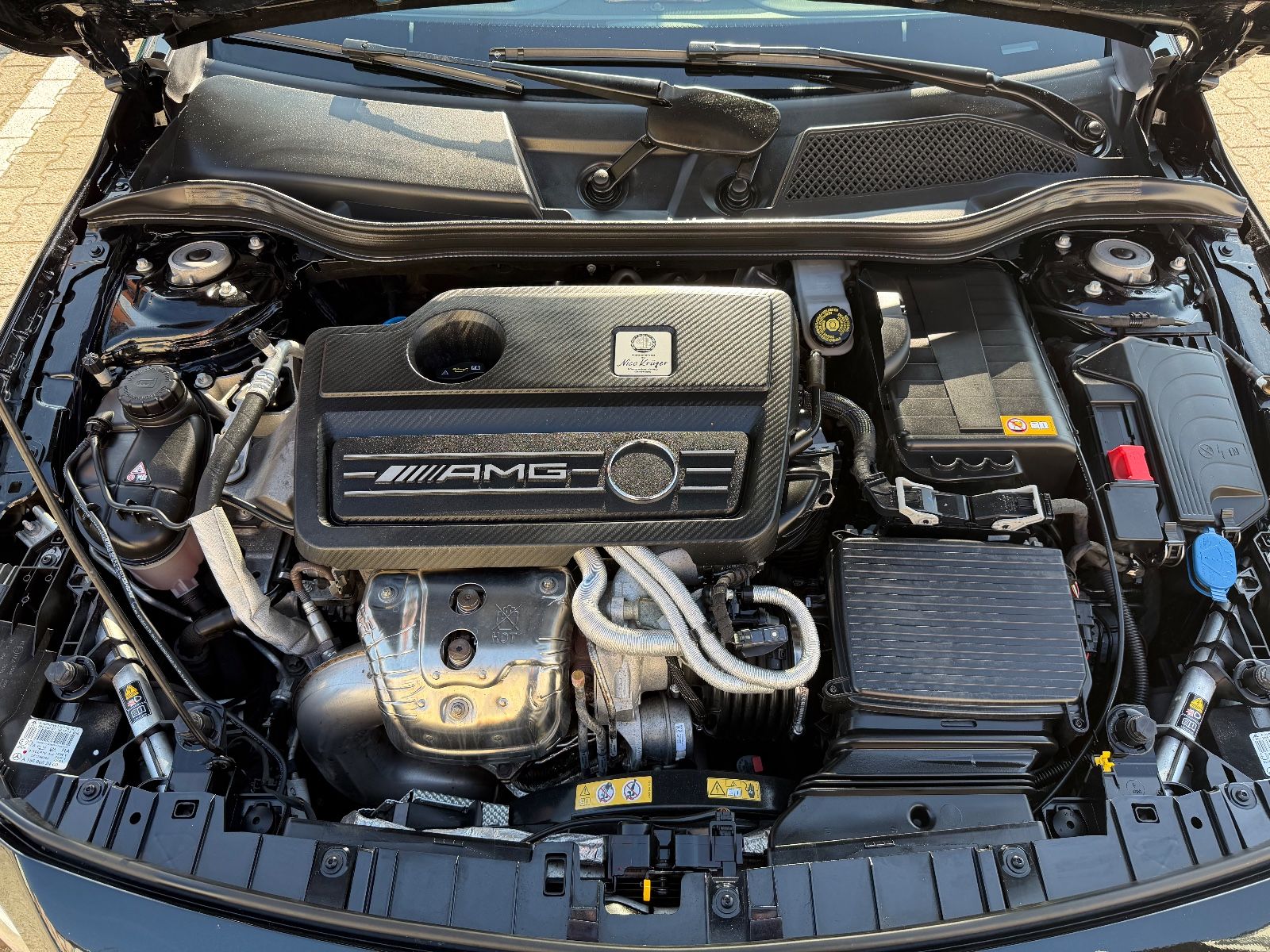 Fahrzeugabbildung Mercedes-Benz GLA 45 AMG 4Matic AERO KIT PANORAMA KLAPPE