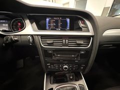 AUDI A4 Ambiente S-Line  Navi PDC SHZ DSP