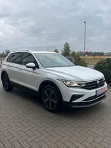Volkswagen Tiguan Active Matrix Pano - Volkswagen Tiguan ACTIVE mit Benzin-Antrieb