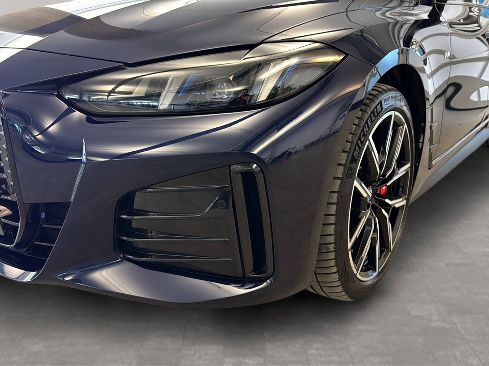 BMW i4 - Bild 12