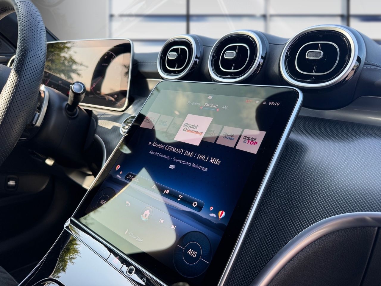 Fahrzeugabbildung Mercedes-Benz C 180 T AMG+NIGHT+AHK+KAMERA+KEYLESS+LED+