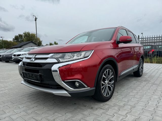 Mitsubishi Outlander Top 4WD Navi xeno 7 Sitzplätze