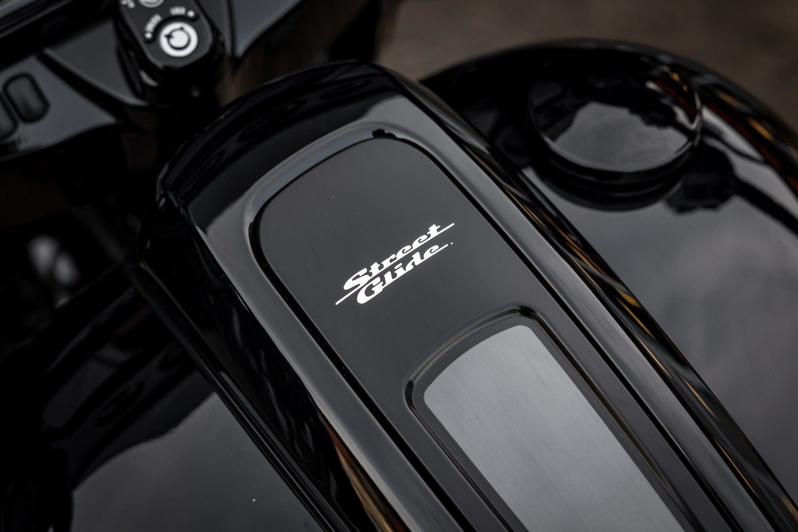 Fahrzeugabbildung Harley-Davidson FLHXS STREET GLIDE SPECIAL 114 CUI - JEKILL -