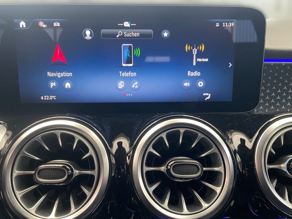 Fahrzeugabbildung Mercedes-Benz GLB 220 d 4M Night ACC AHK Totwi. Memory LED SHZ