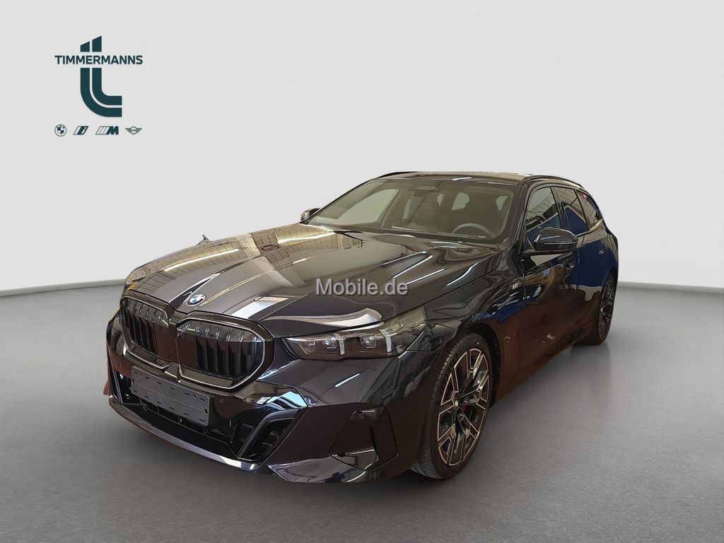 BMW 520d Tour. M Sport AHK DrivAsPr ParkAsPl H&K InP