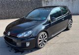 Volkswagen Golf 2.0 TSI GTI adidas Edition - Volkswagen Golf: Adidas