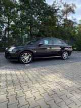 Opel Vectra 2.2 DTI - - Opel Vectra mit Diesel-Antrieb: 2.2