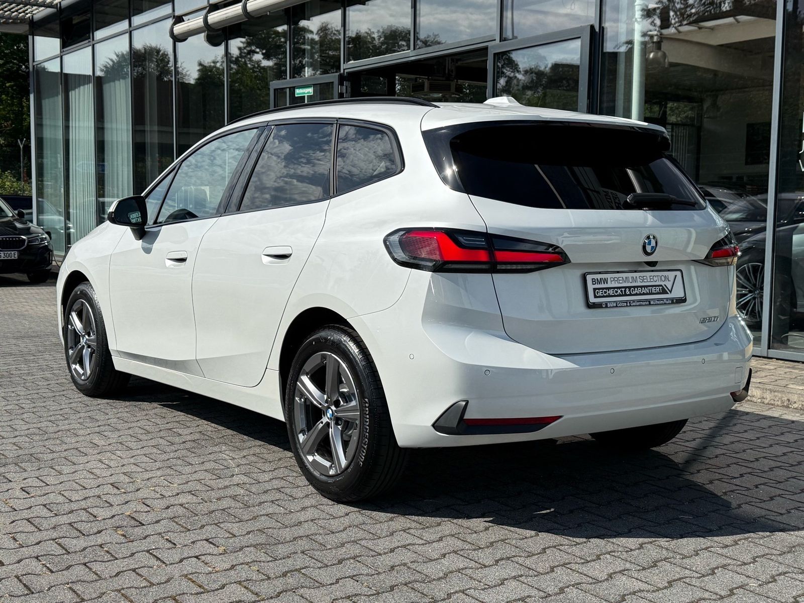 BMW 220 Active Tourer - Bild 4