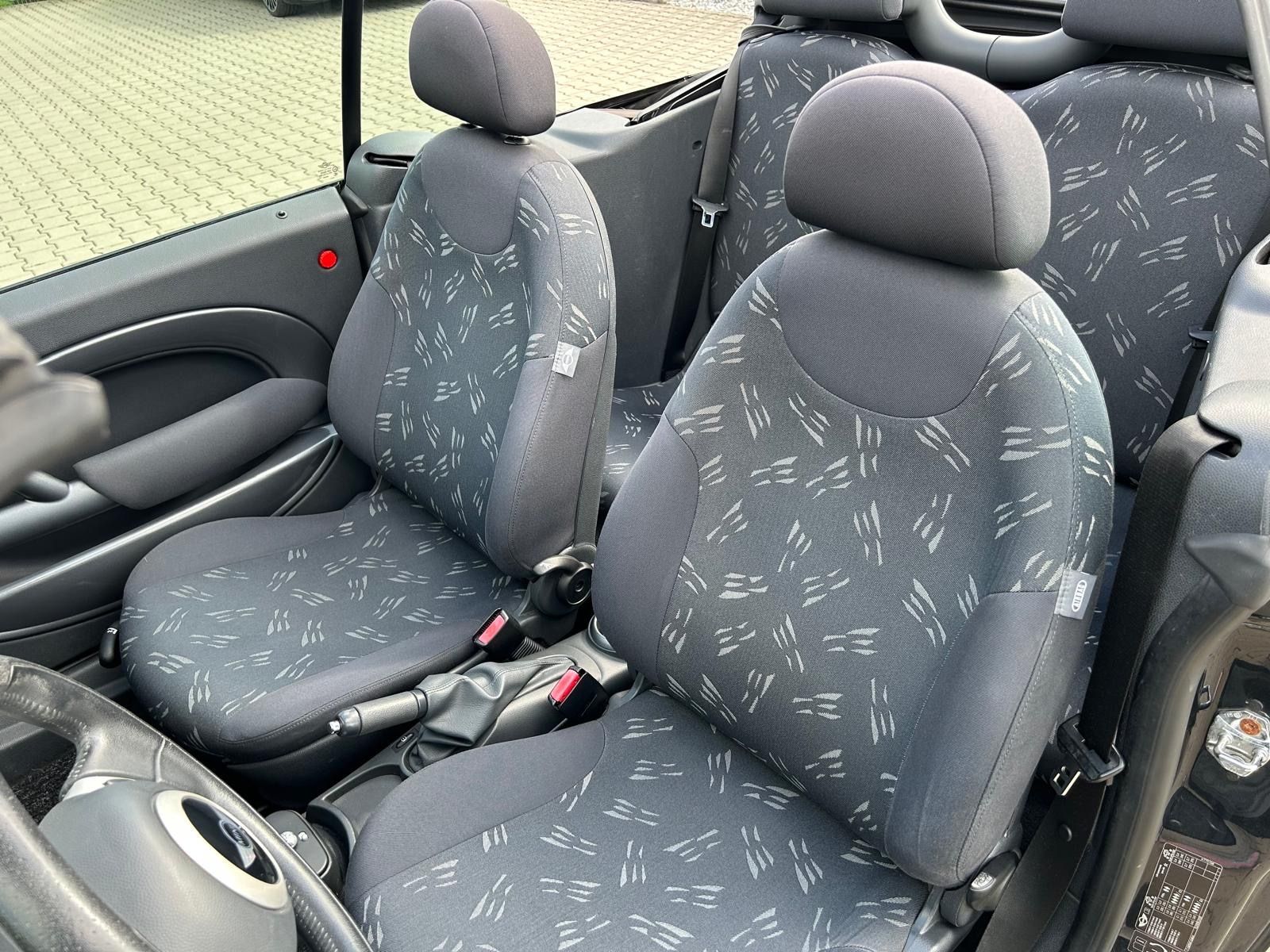 Fahrzeugabbildung MINI ONE Cabrio°Tüv 7-28°
