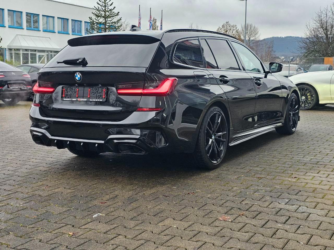 BMW M340i xDrive Touring
