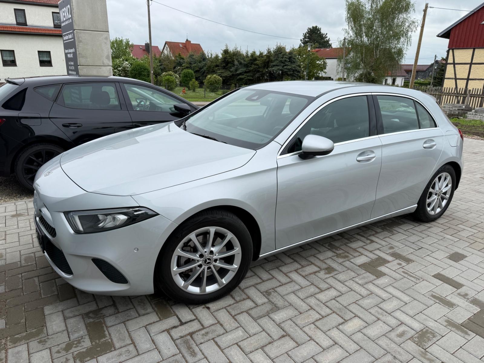 Mercedes-Benz A 200
