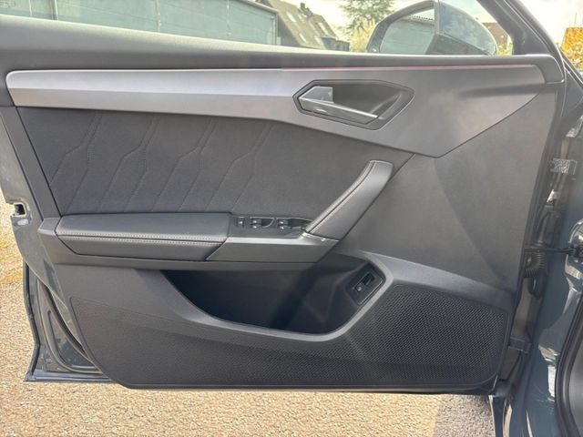Leon 1.5 e-Hybrid Allwetter Edge Navi Intelligen