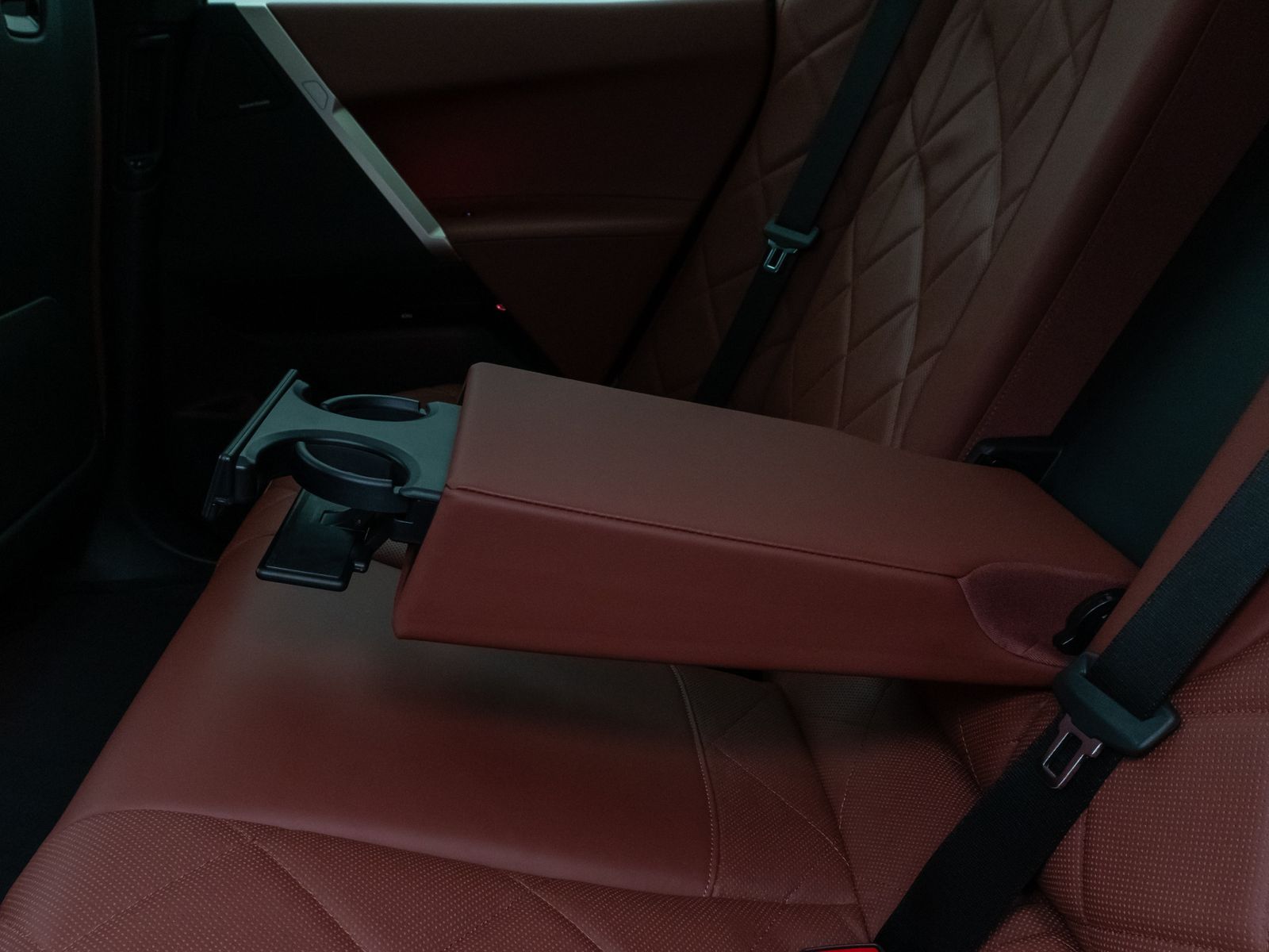 Fahrzeugabbildung BMW iX xD50  Sport Pano Sky-Lounge 360°Laser SoftCl