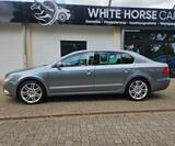 Skoda SUPERB ELEGANCE ALCANTARA AUTOMATIK BIXENON VOLL - Skoda Superb: Elegance