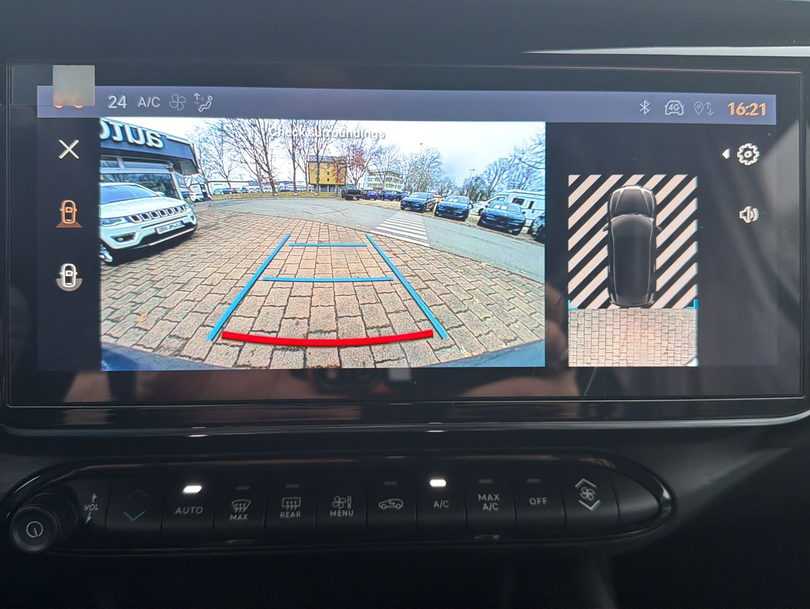 Fahrzeugabbildung Alfa Romeo Junior Ibrida 1.2 VGT 48V-Hybrid 107 kW Q4