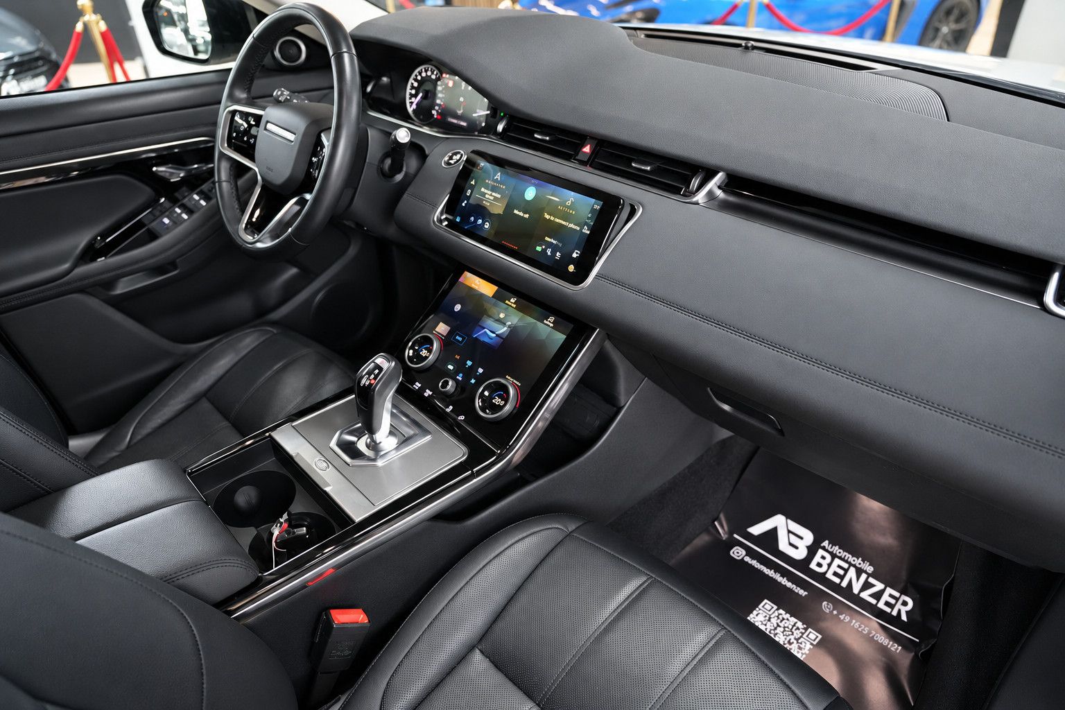 Fahrzeugabbildung Land Rover Range Rover Evoque SE *Meridian*Kamera*Memory