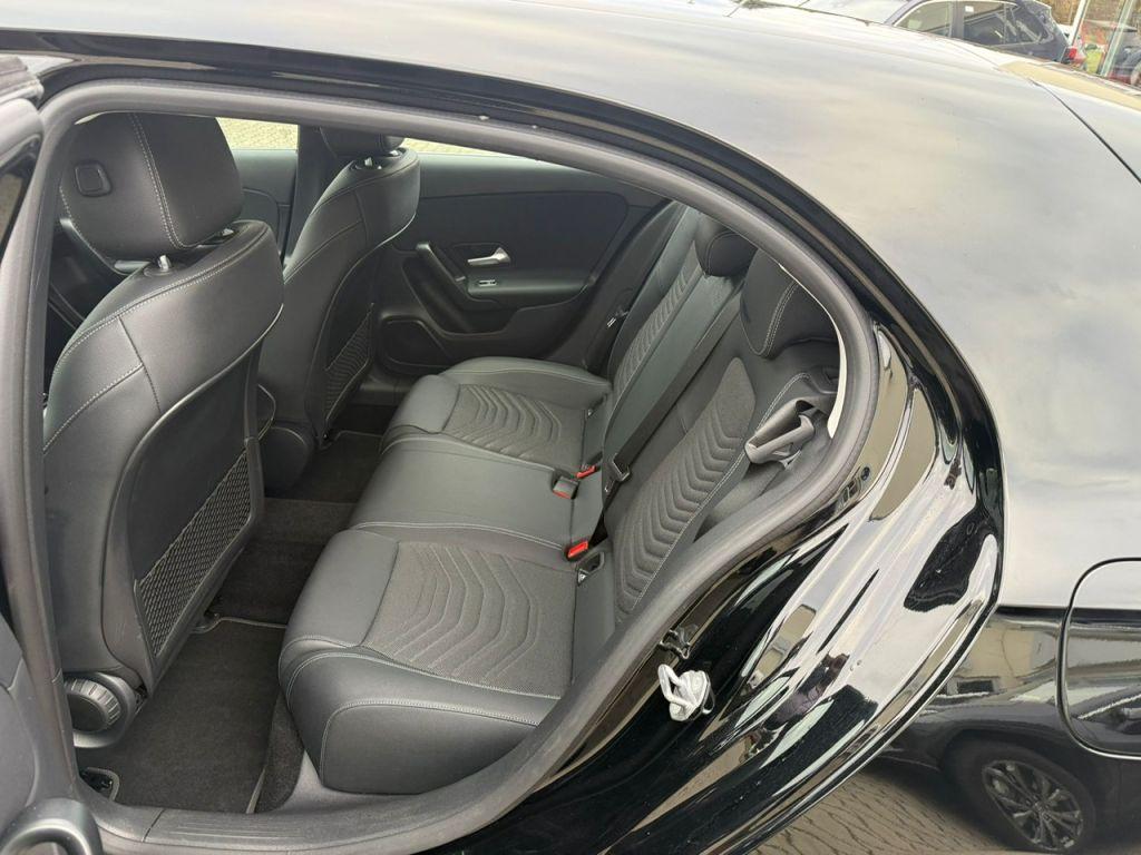 Mercedes-Benz A 250 e 8G-DCT Style