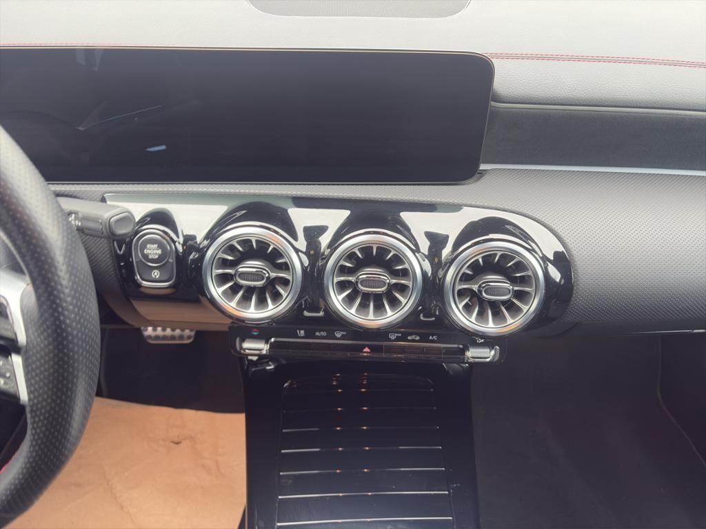 Fahrzeugabbildung Mercedes-Benz CLA 200 SB AMG*NIGHT*PSD*AHZV*LED*K-GO*RFK*DAB*