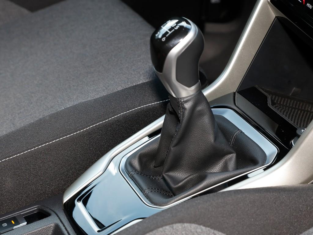 Volkswagen T-Roc 1.5 TSI Move Navi Kamera, миниатюра 9