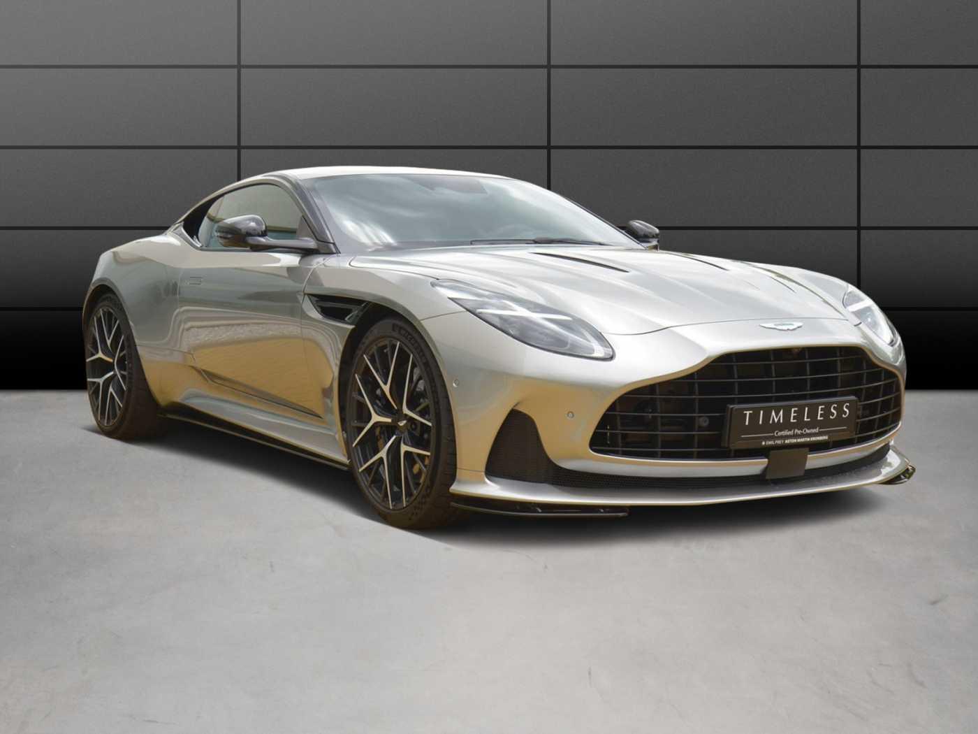 Aston Martin DB12 Coupe