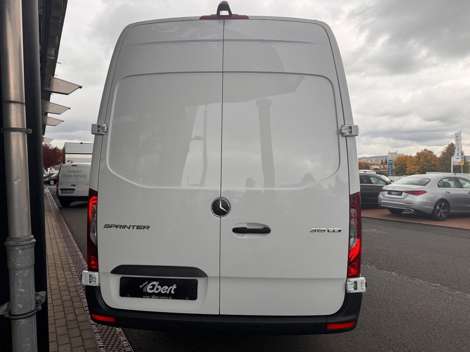 Fahrzeugabbildung Mercedes-Benz Sprinter 319 CDI Extralang DISTRONIC Kamera LED