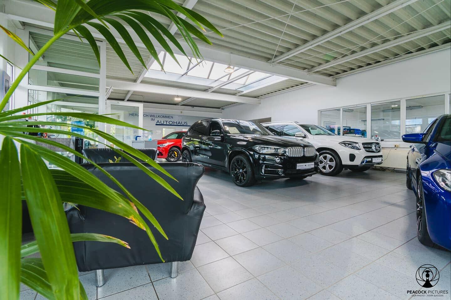 showroom-image-main