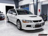 Mitsubishi Lancer Evolution IX Wagon, Handschaltung, JDM - weiße Mitsubishi Lancer