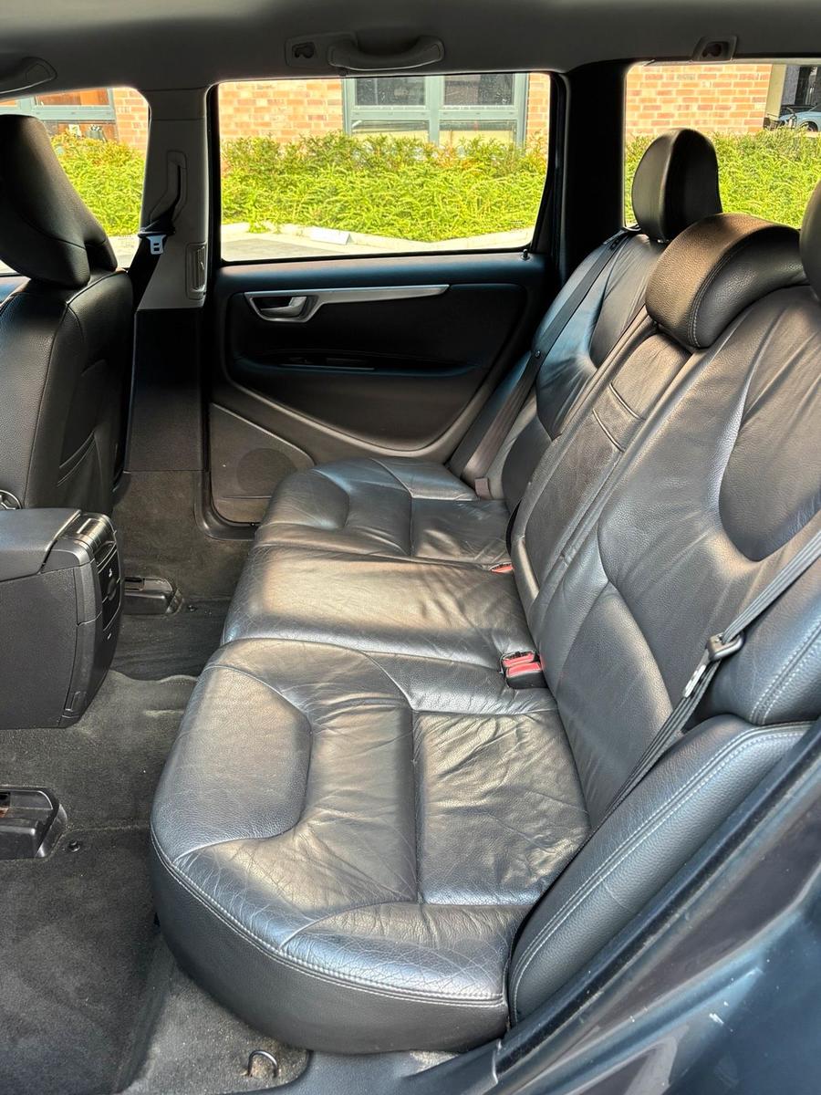 Volvo V70 2007 — photo 11