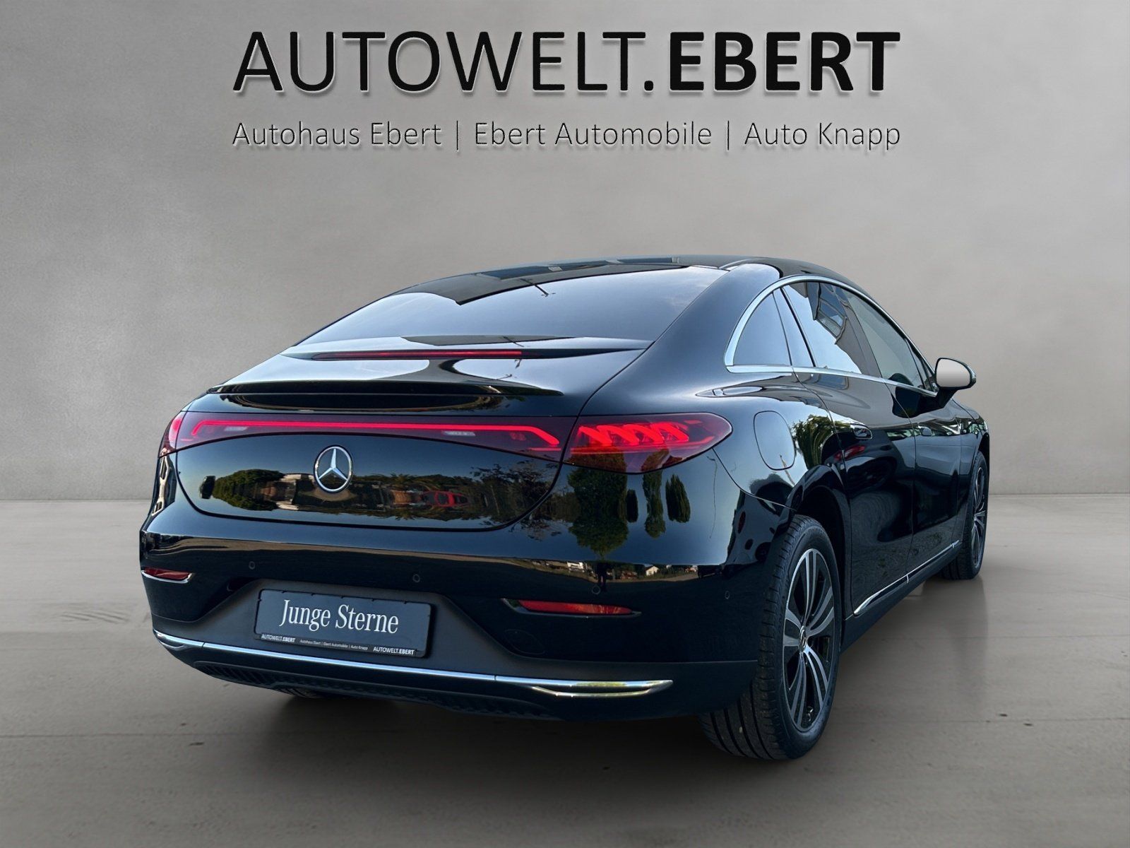 Fahrzeugabbildung Mercedes-Benz EQE 300 Advanc+ DISTRO Memo AIRMATIC Burme KeyGo