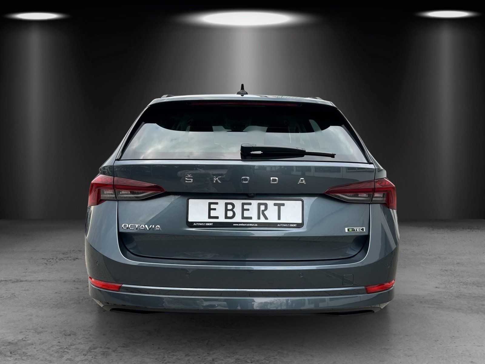 Fahrzeugabbildung SKODA Octavia Combi 1.5 TSI DSG Clever/KAMERA/ACC/LED/