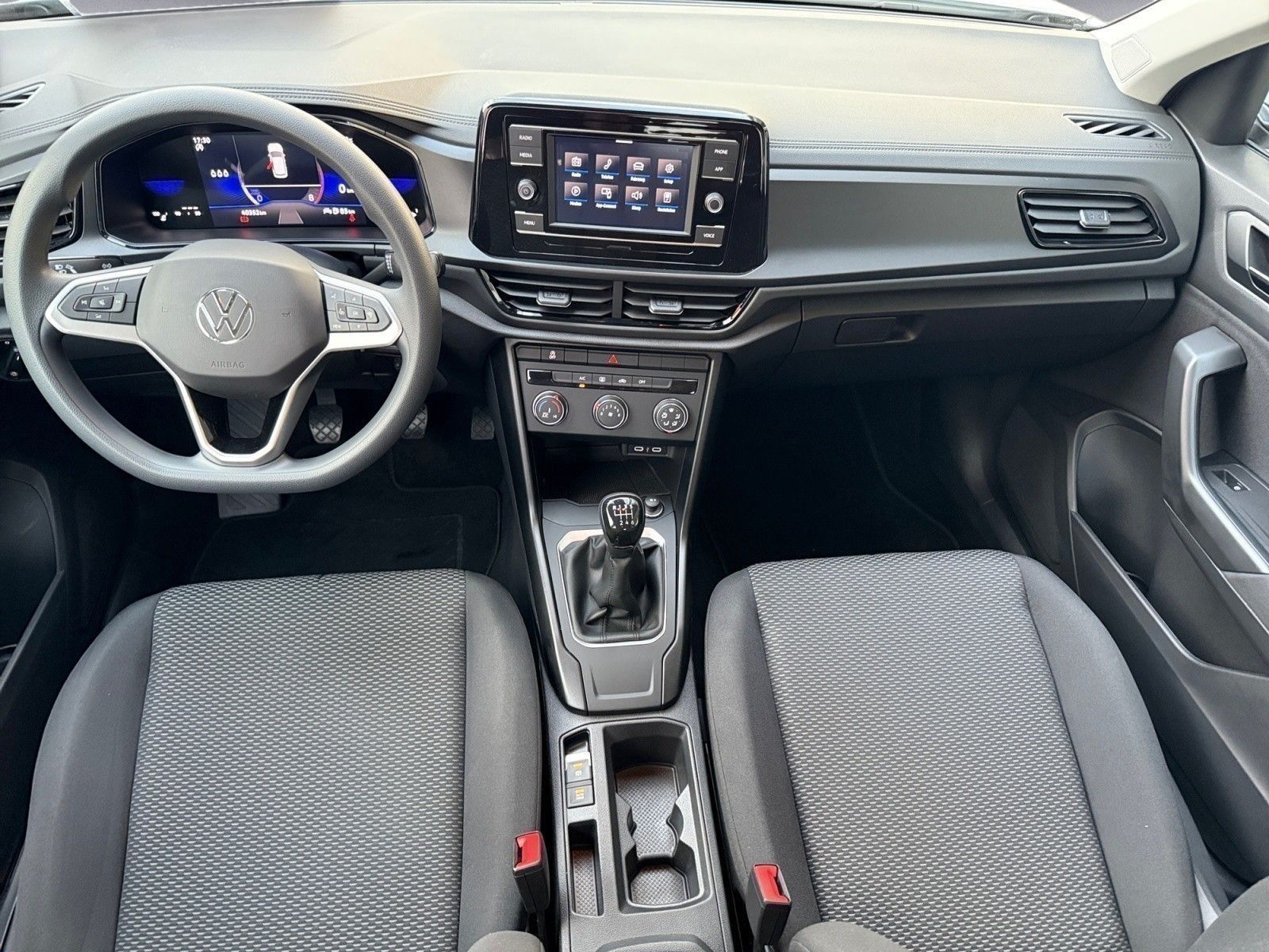 Volkswagen T-Roc - Bild 11