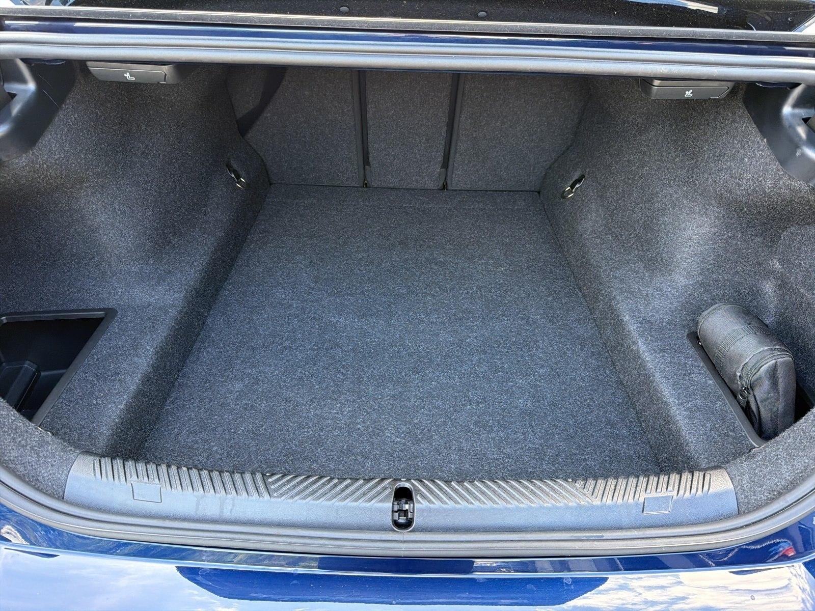 BMW 530e 360° STANDHZ HEAD-UP SITZBELÜFT PANO RFK BT