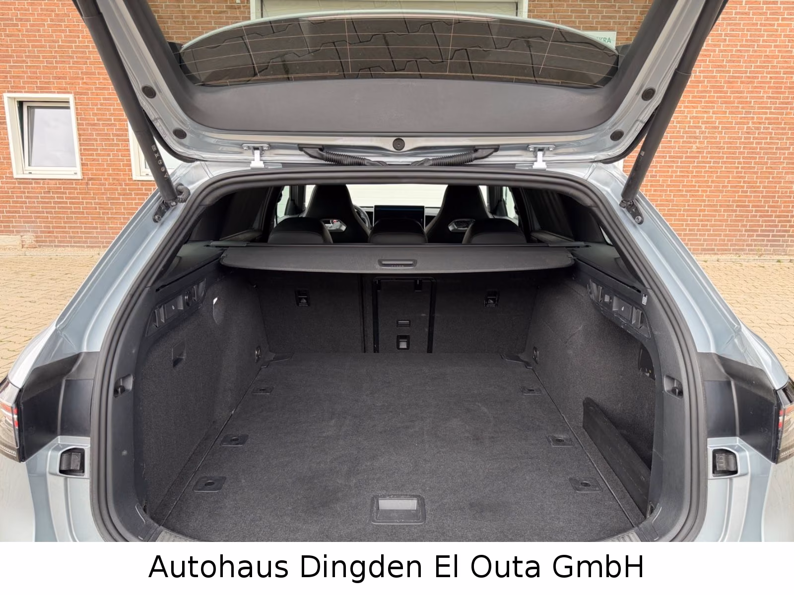 Volkswagen Passat 2.0 TDI R-Line, миниатюра 17